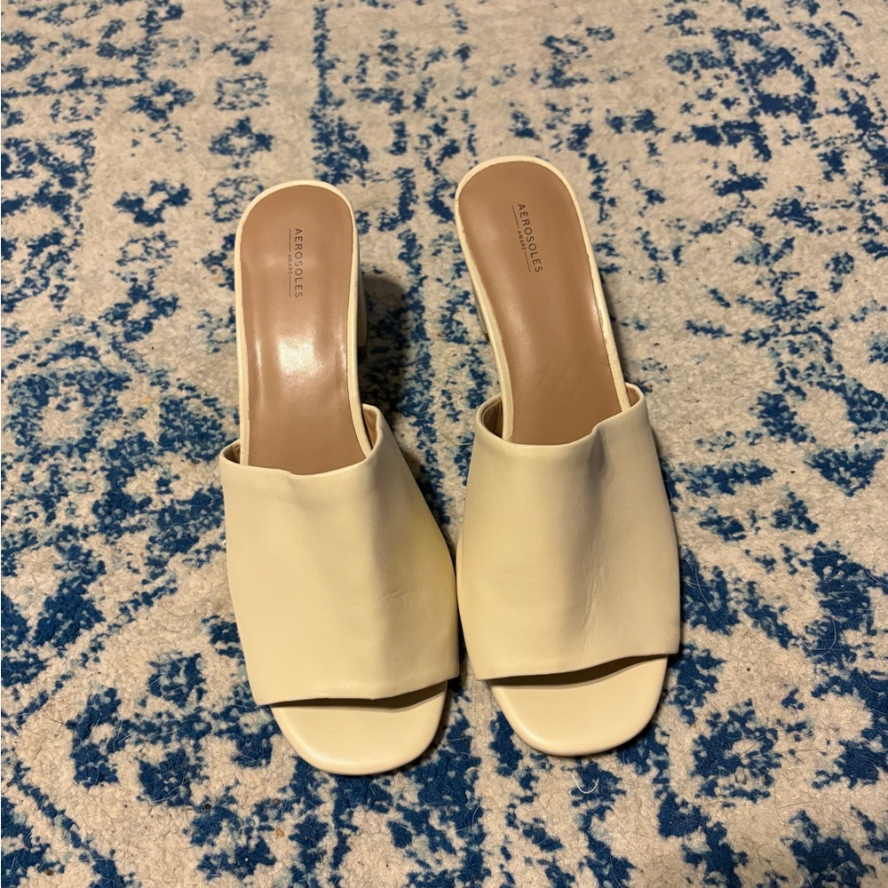 AEROSOLES Cream Open-Toe Slide Mules